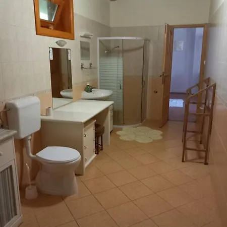 Apartment H&h Vendeghaz *